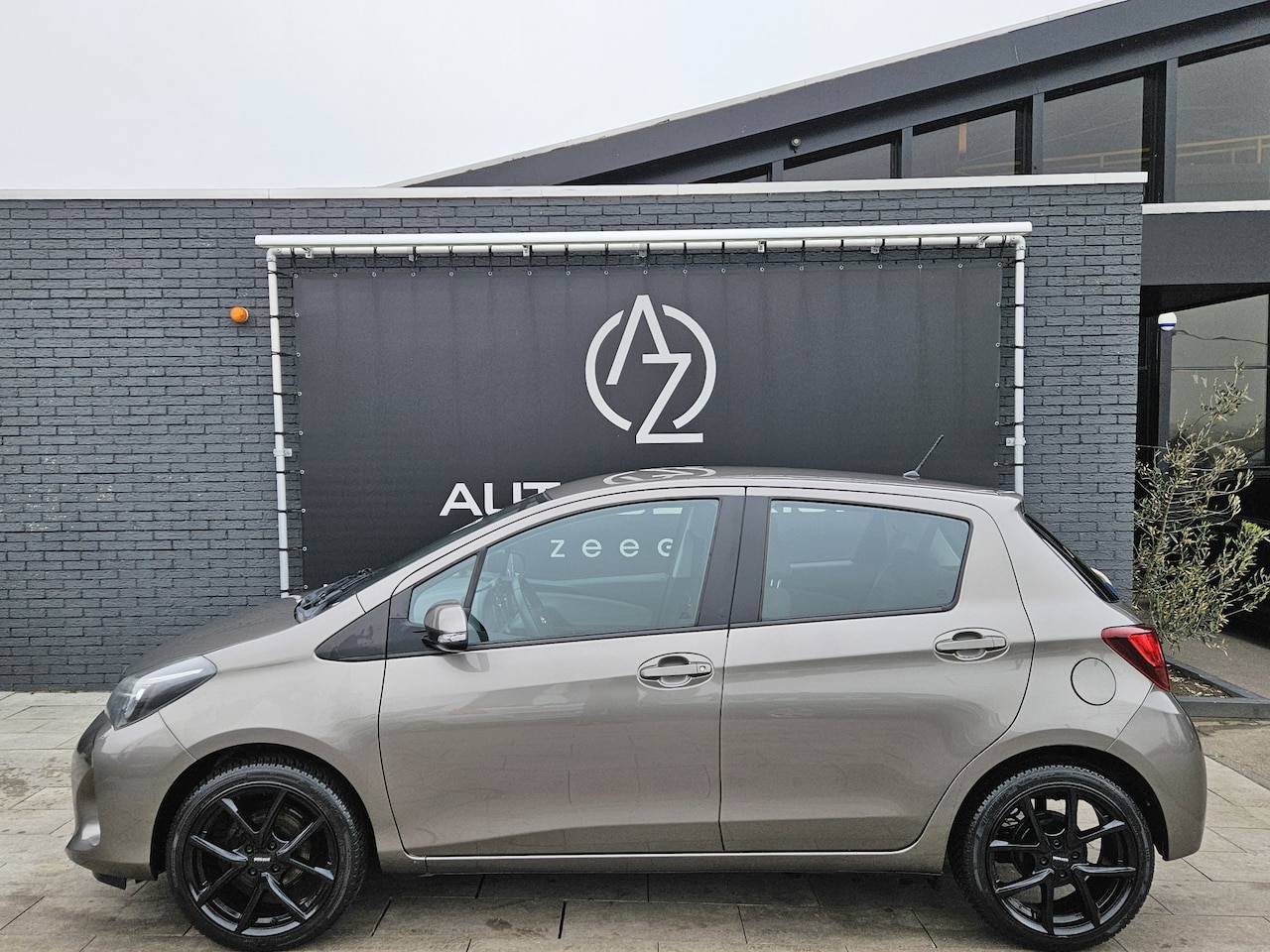 Toyota Yaris - 1.3 VVT-i Aspiration *AC*Cruise Control*N.A.P* - AutoWereld.nl