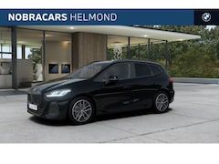 BMW 2-serie Active Tourer - 220i M Sport Automaat / Panoramadak / Trekhaak / Sportstoelen / M Adaptief onderstel / Com