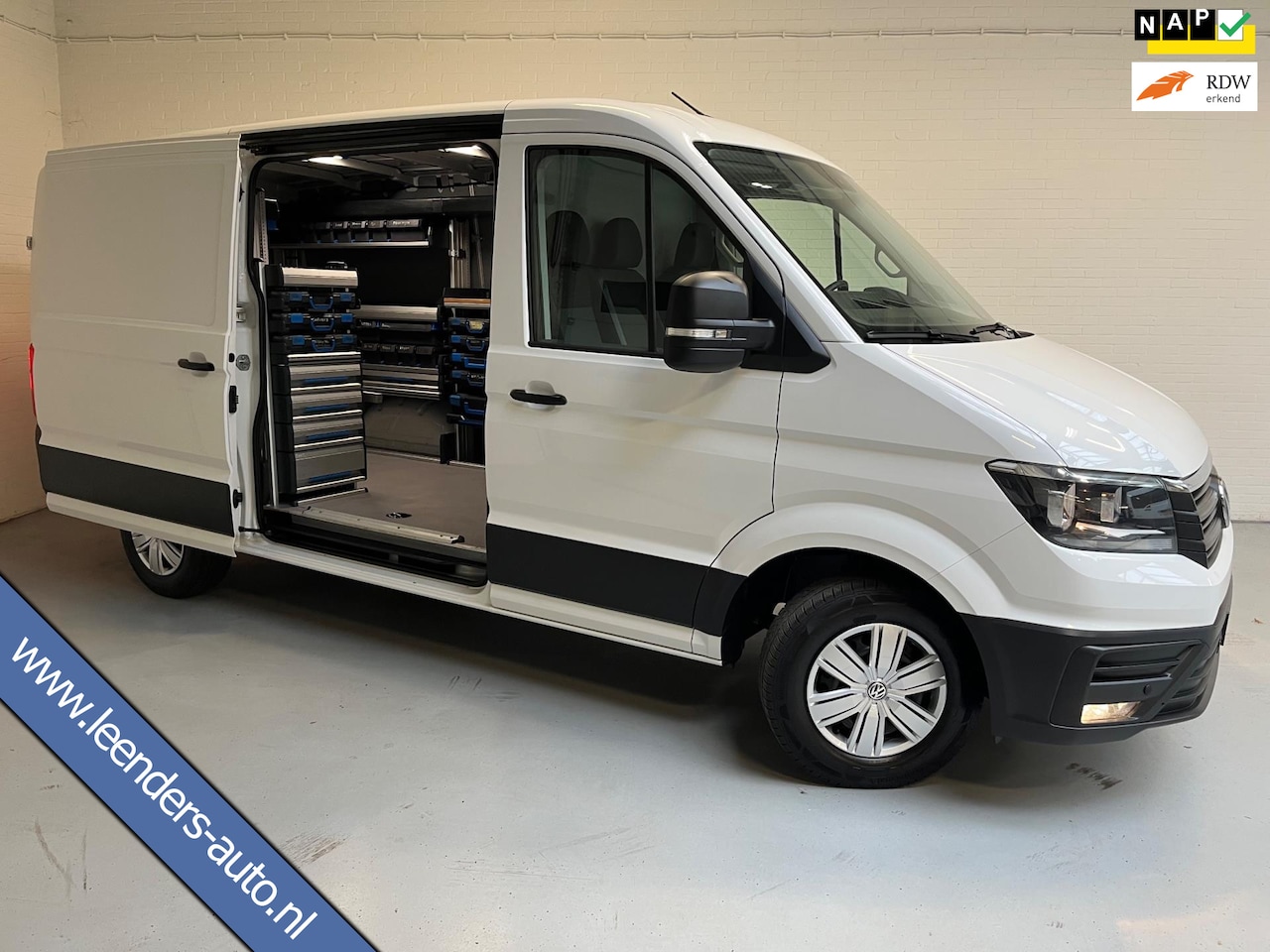 Volkswagen Crafter - Automaat DSG Servicewagen 35 2.0 TDI 140pk euro6 L3H2 oude L2H1 Highline 3Persoons, Sortim - AutoWereld.nl