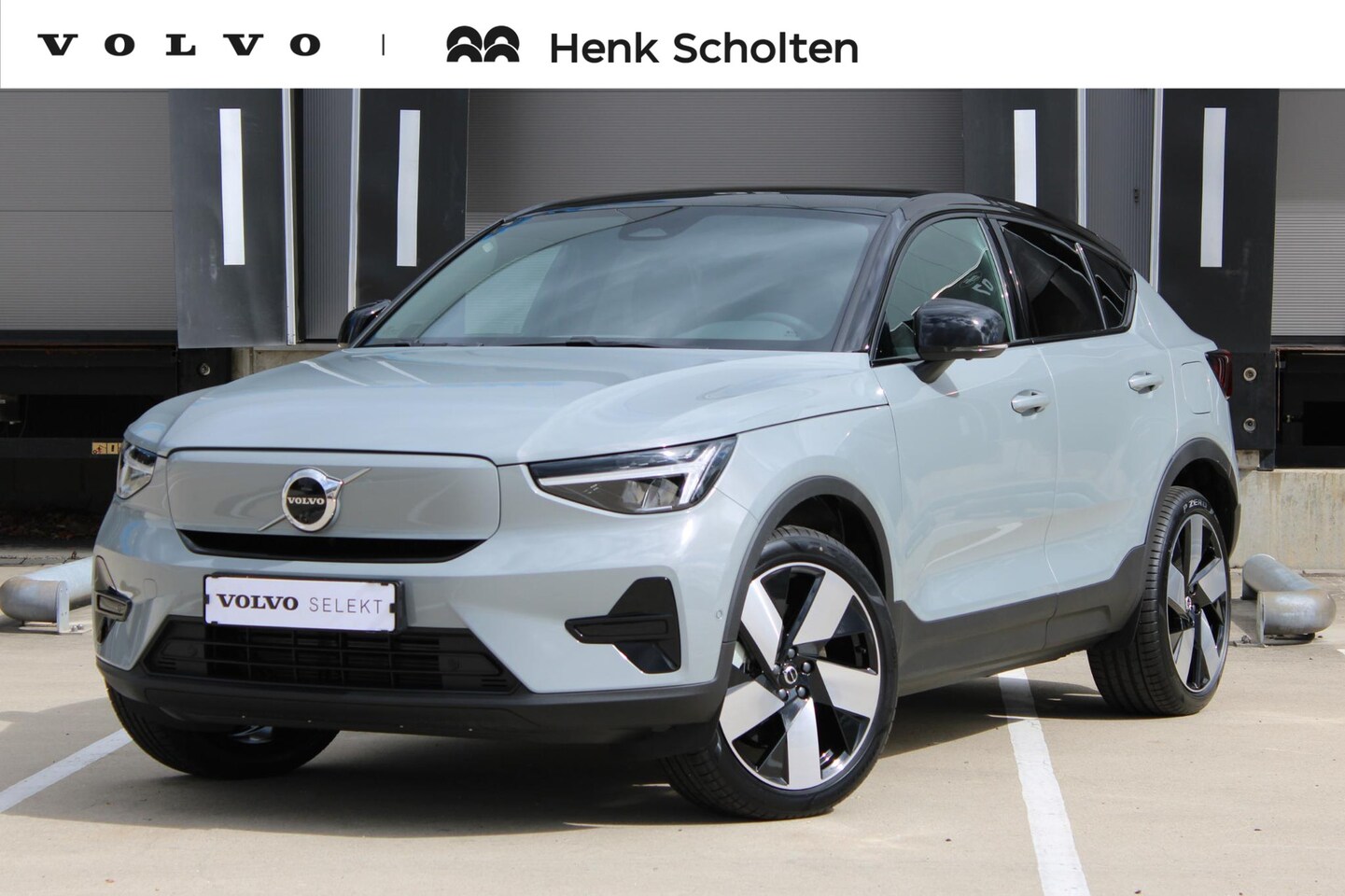 Volvo EC40 - Single Motor Extended Range Ultra | | Glazen panoramisch dak | Elektrisch bedienbare bestu - AutoWereld.nl