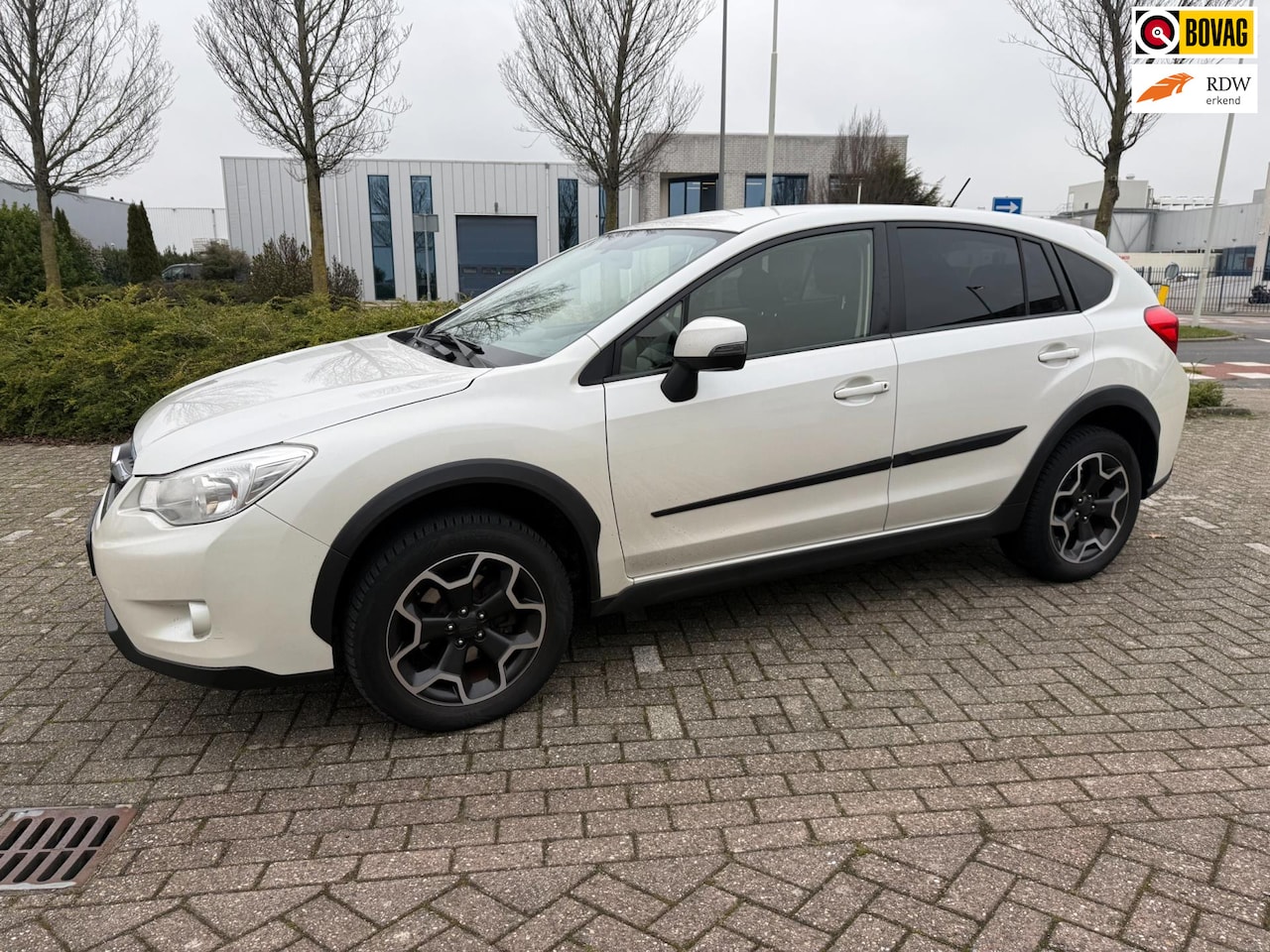 Subaru XV - 2.0i Luxury AWD trekhaak camera 1ste eigenaar - AutoWereld.nl