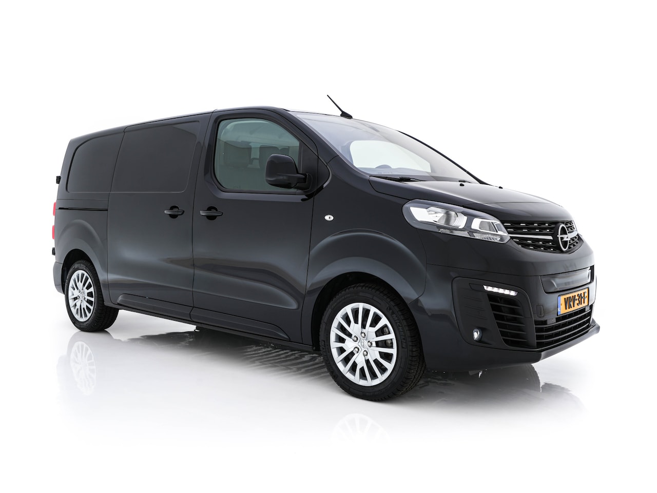 Opel Vivaro-e - L2H1 Innovation 50 kWh [ 3-Fase ] Aut. *LEATHER | NAVI-FULLMAP | CAMERA | AIRCO | DAB+ | P - AutoWereld.nl