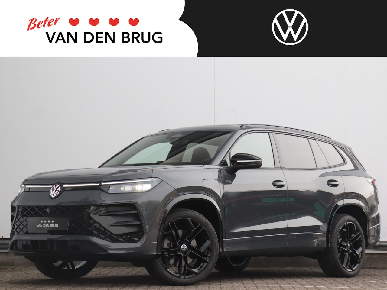 Volkswagen Tayron - 1.5 eHybrid R-Line | Trekhaak | Panoramadak | Side Assist | Harman Kardon | 360° camera | - AutoWereld.nl