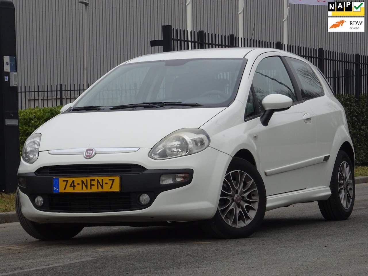 Fiat Punto Evo - 1.3 M-Jet Dynamic NAP/CLIMA/CRUISE/APK - AutoWereld.nl
