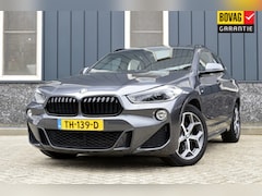 BMW X2 - sDrive18i M-Sport Rijklaarprijs-Garantie Panoramadak Leder Sport interieur Led Camera Head