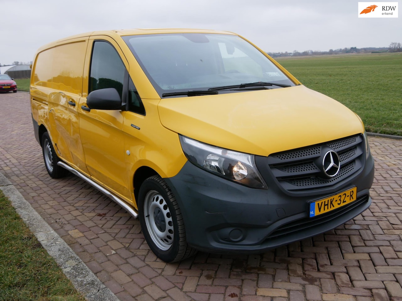 Mercedes-Benz eVito - EVito Lang 41 kWh AC CAMERA NAVI ** 4499 EX BTW ** - AutoWereld.nl