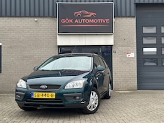 Ford Focus Wagon - 1.6-16V Ambiente / Clima / Trekhaak / Cruise Control / Apk Tot 3-2027