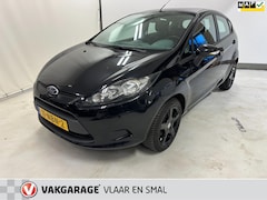 Ford Fiesta - 1.25 Limited 5 deurs Airco Trekhaak Lichtmetalen velgen 4 seizoensbanden