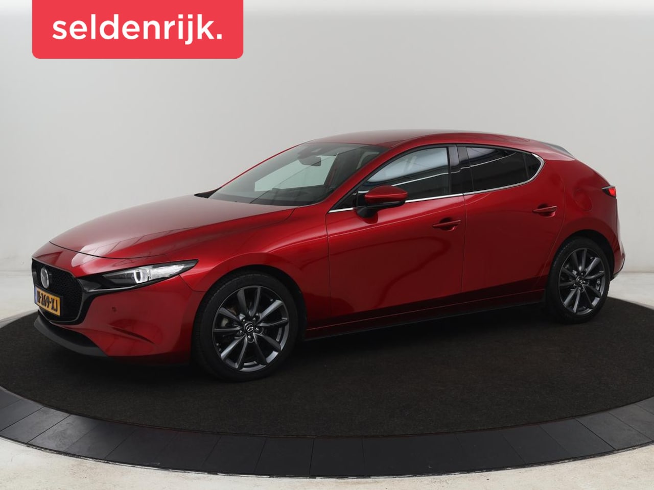 Mazda 3 Sport - 2.0 e-SkyActiv-G Sportive | Head-Up | Stoelverwarming | Adaptive cruise | Camera | Carplay - AutoWereld.nl