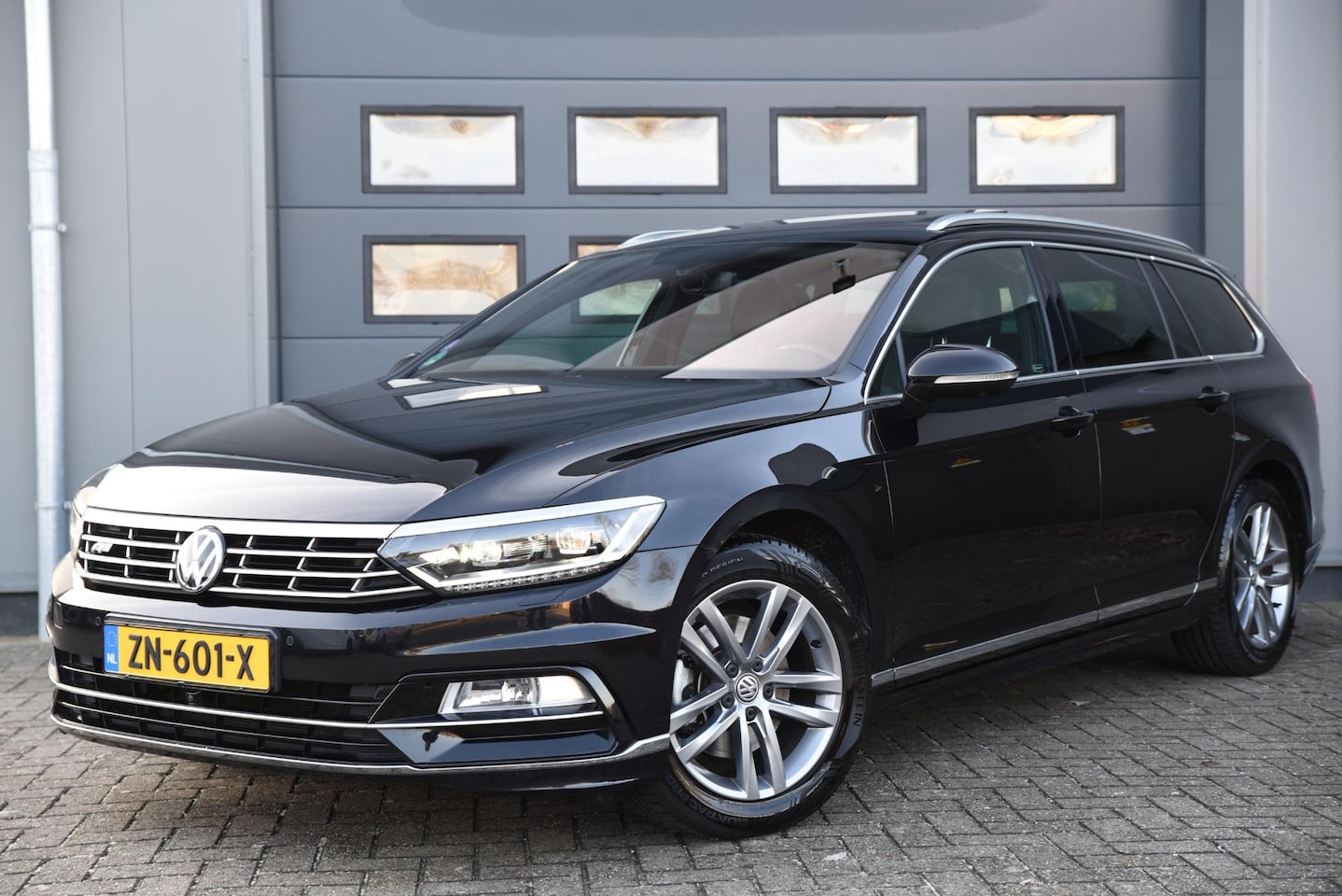 Volkswagen Passat Variant - 1.5 TSI Highline Business R 1.5 TSI Highline Business R - AutoWereld.nl