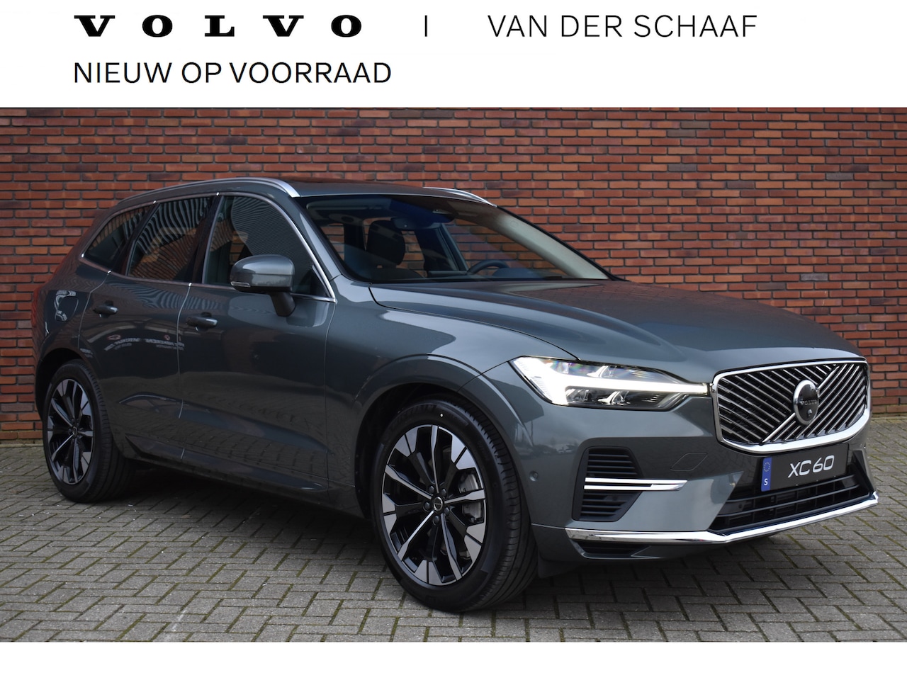 Volvo XC60 - T6 350PK Plug-in hybrid AWD Plus Bright | Premium | Luchtvering | 20'' | - AutoWereld.nl