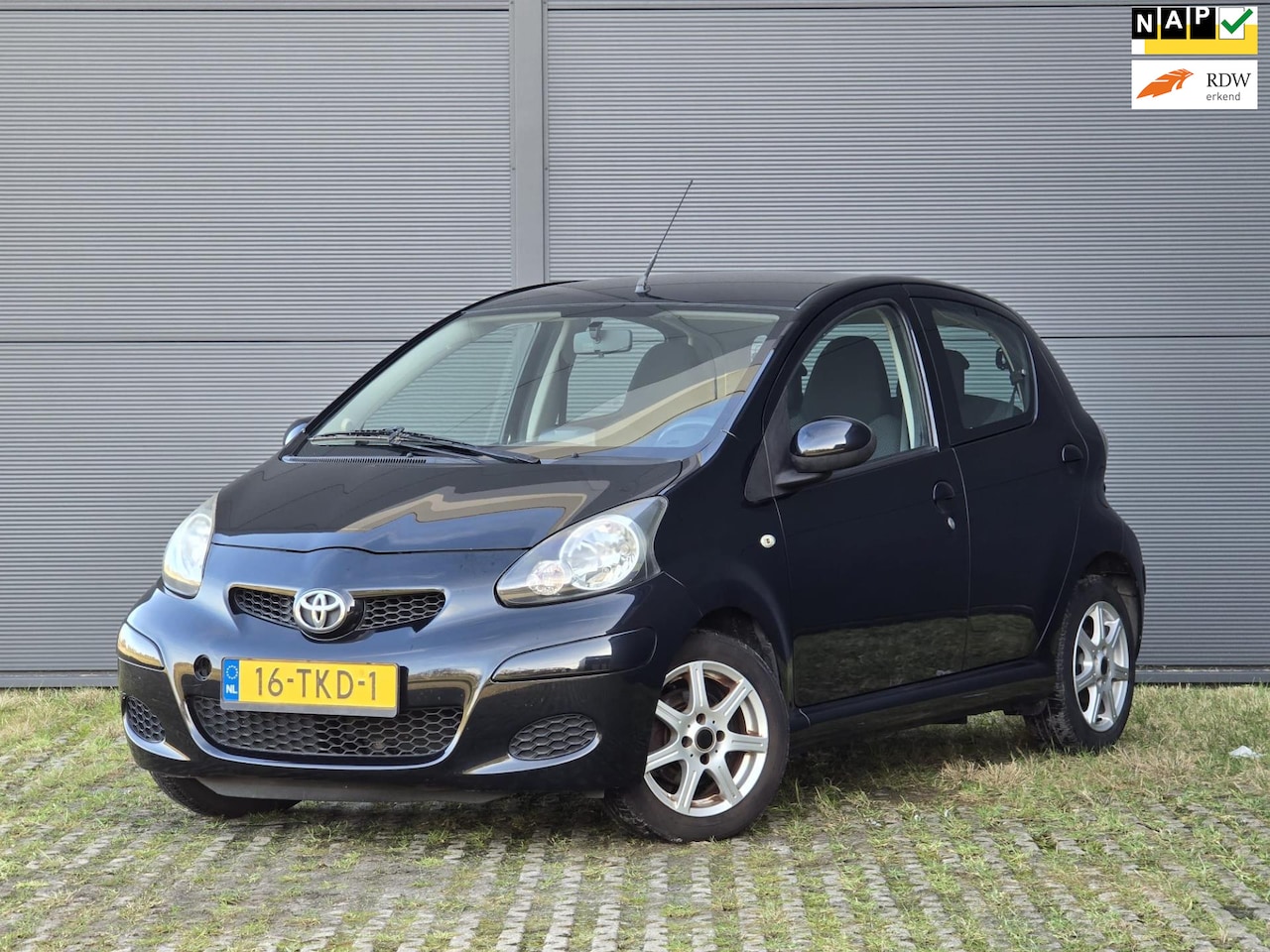 Toyota Aygo - 1.0-12V Comfort Airco/Elek. Ramen/5 drs./LMV - AutoWereld.nl