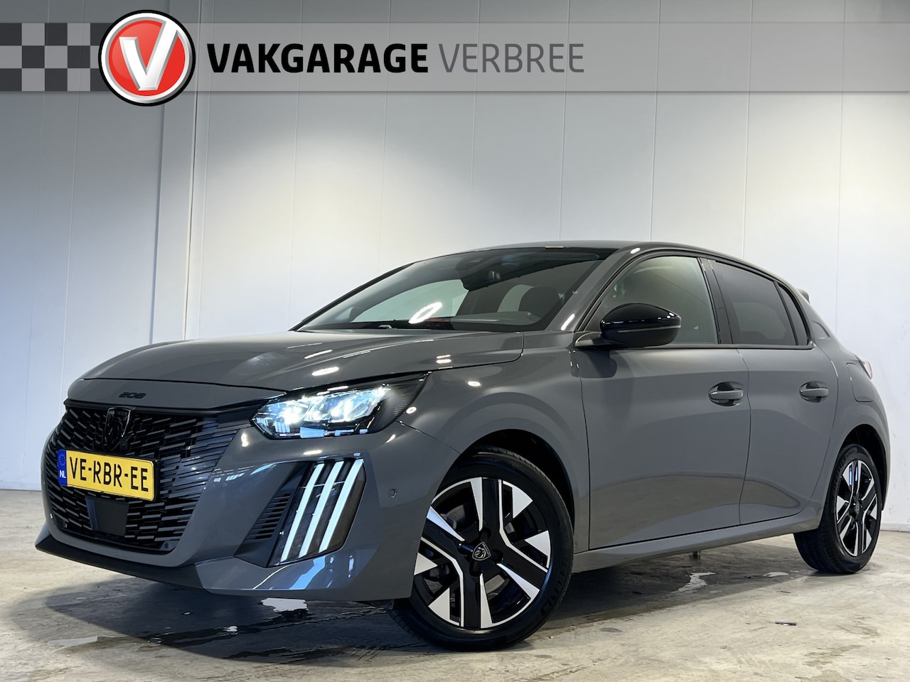 Peugeot 208 - Hybrid 100 e-DCS6 Allure | Navigatie/Android/Apple Carplay | LM Velgen 16" | Parkeersensor - AutoWereld.nl