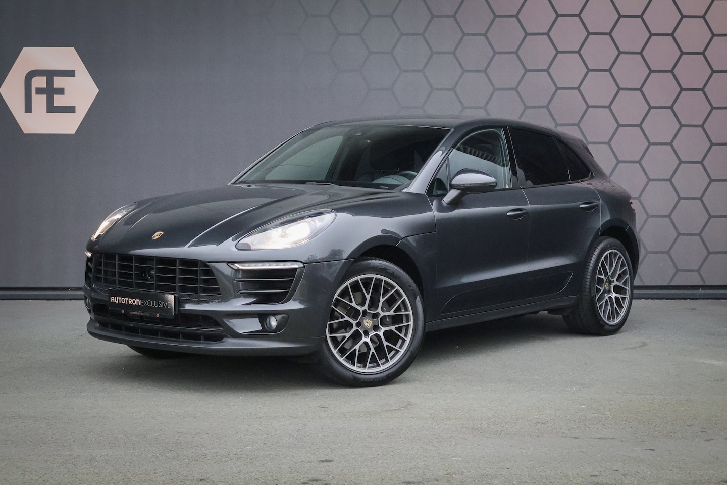 Porsche Macan - | PASM LUCHTVERING | BOSE | 20" | ADAPTIVE CRUISE | DAB | STOELVERWARMING V+A | ELEC. KLEP - AutoWereld.nl