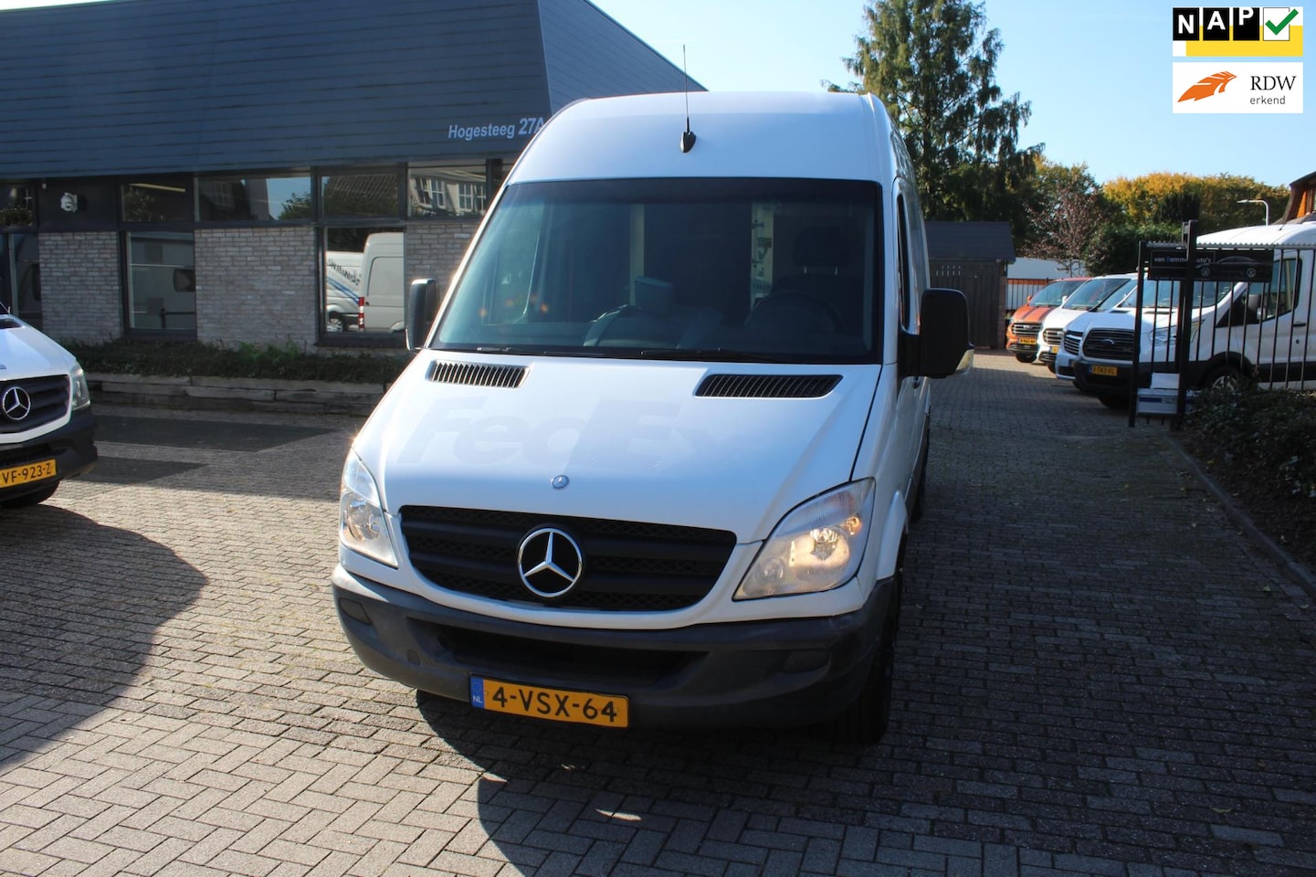 Mercedes-Benz Sprinter - ZEER GOEDE BUS OOK TECHN 513 2.2 CDI 366 HD DC - AutoWereld.nl