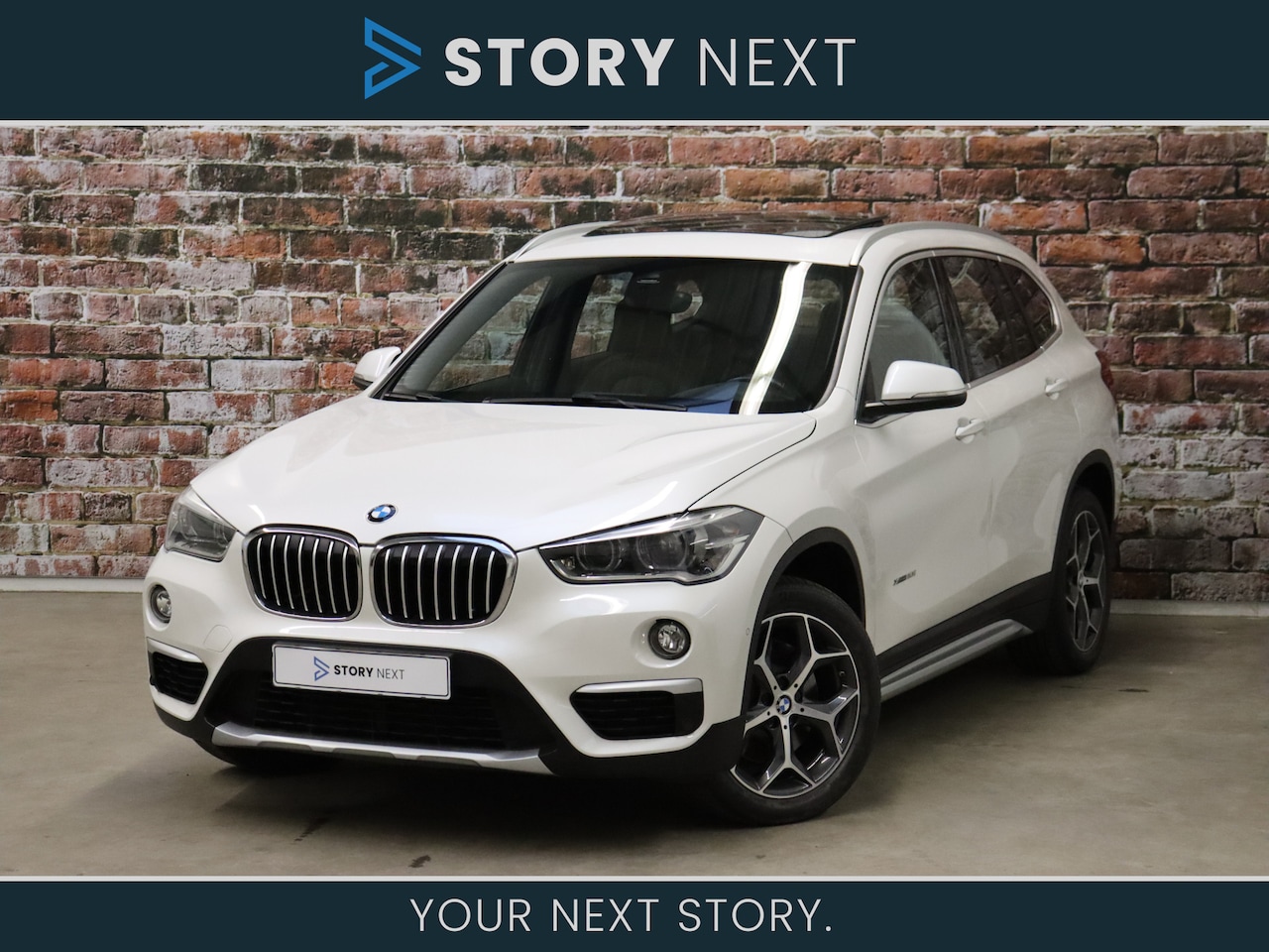 BMW X1 - xDrive20i High Executive xLine Automaat / Panoramadak / Leder / Navigatiesysteem Plus / 18 - AutoWereld.nl