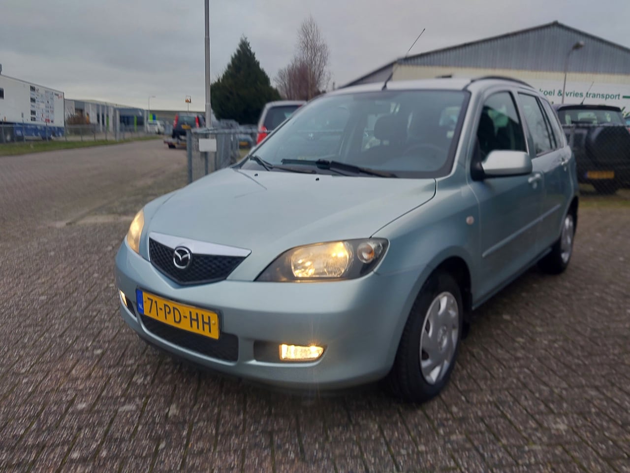 Mazda 2 - 1.4 Exclusive !! VOL JAAR APK + 80.000 KM !! - AutoWereld.nl