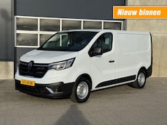 Renault Trafic - 2.0 D 130pk 3.0 L1H1 - Navi - Camera - Betimmering - trekhaak - All Season banden