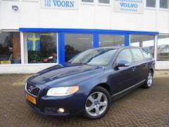 Volvo V70 - 2.5T MOMENTUM, AUT, TREKH, XENON, 17 INCH, ORG NL TOPSTAAT