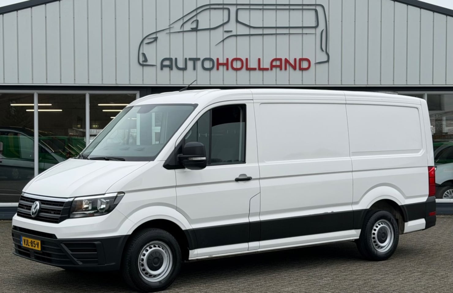 Volkswagen Crafter - 2.0 TDI 75KW 102PK L3H2 EURO 6 AIRCO/ CRUISE CONTROL/ APLLE CARPLAY/ 100% DEALERONDERHOUDE - AutoWereld.nl