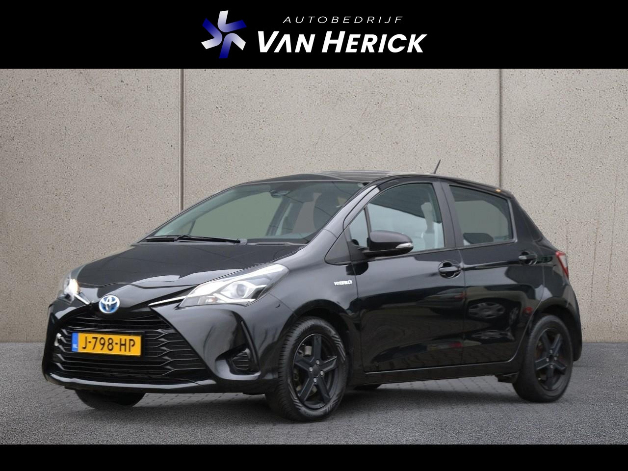 Toyota Yaris - 1.5 Hybrid Active Automaat | Navigatie | Achteruitrijcamera | Climate Control - AutoWereld.nl