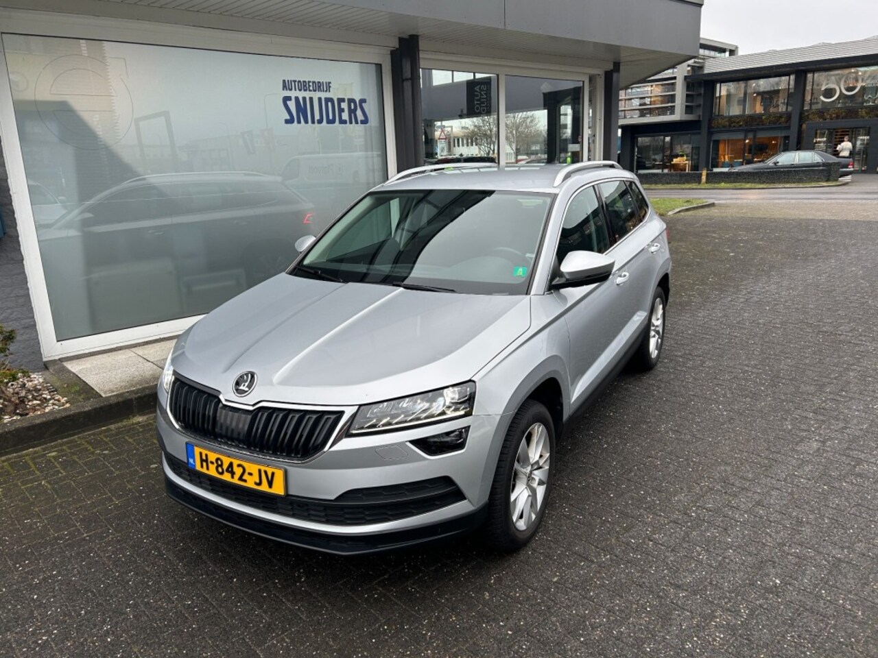 Skoda Karoq - 1.0 TSI Business Edition 1.0 TSI BUSINESS EDITION - AutoWereld.nl