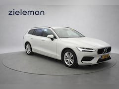 Volvo V60 - 2.0 B3 Momentum Business Automaat - Carplay, Digital Cockpit