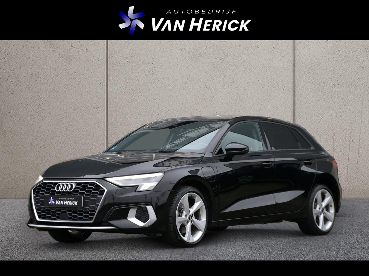 Audi A3 Sportback - 40 TFSI e Advanced Edition | Navigatie | Stoelverwarming | Trekhaak - AutoWereld.nl