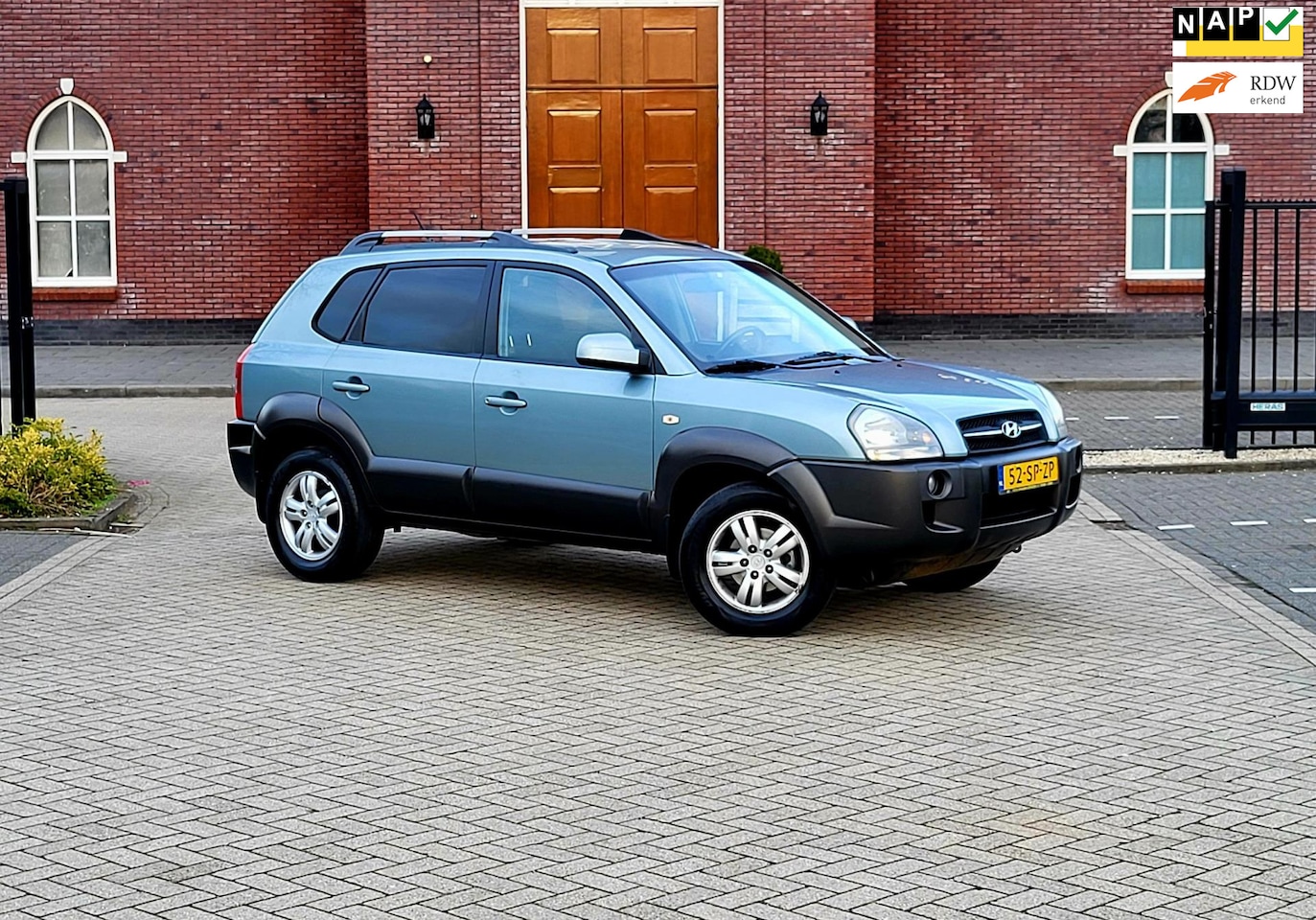 Hyundai Tucson - 2.0i Dynamic / Airco / Nap / Cruise control / 1e Eigenaar / Trekhaak - AutoWereld.nl