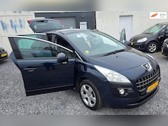 Peugeot 3008 - 1.6 VTi Première Hoge instap zeer netjes