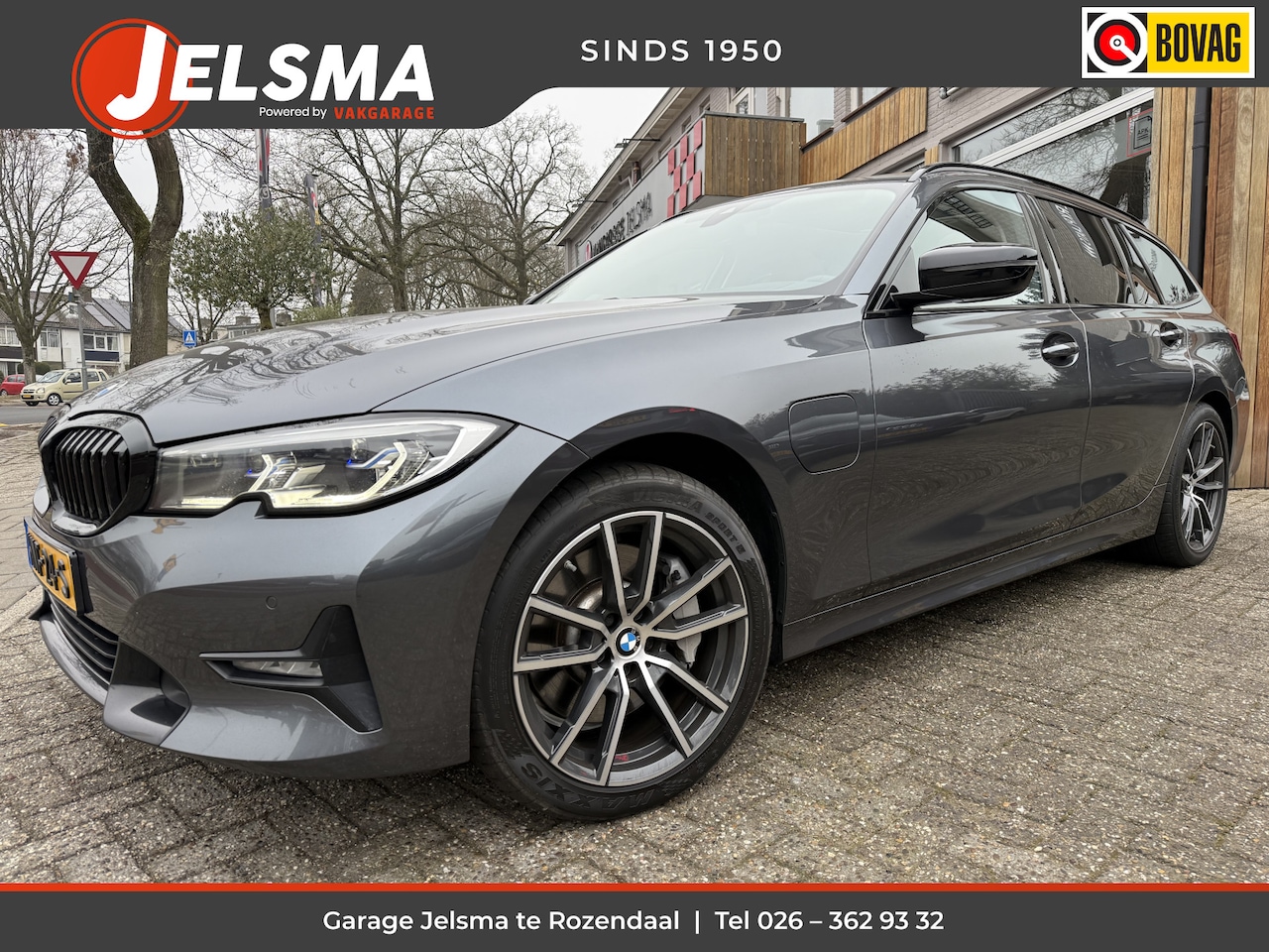 BMW 3-serie Touring - 330e xDrive High Exe, Pano | M-sport | H&K - AutoWereld.nl