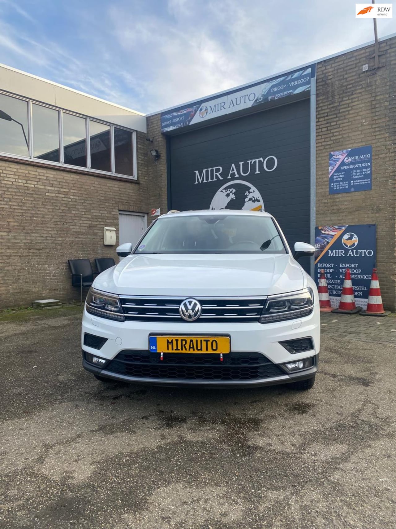 Volkswagen Tiguan Allspace - 1.5 TSI Highline Business R AUTOMAAT - AutoWereld.nl