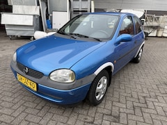 Opel Corsa - 1.4i-16V Sport