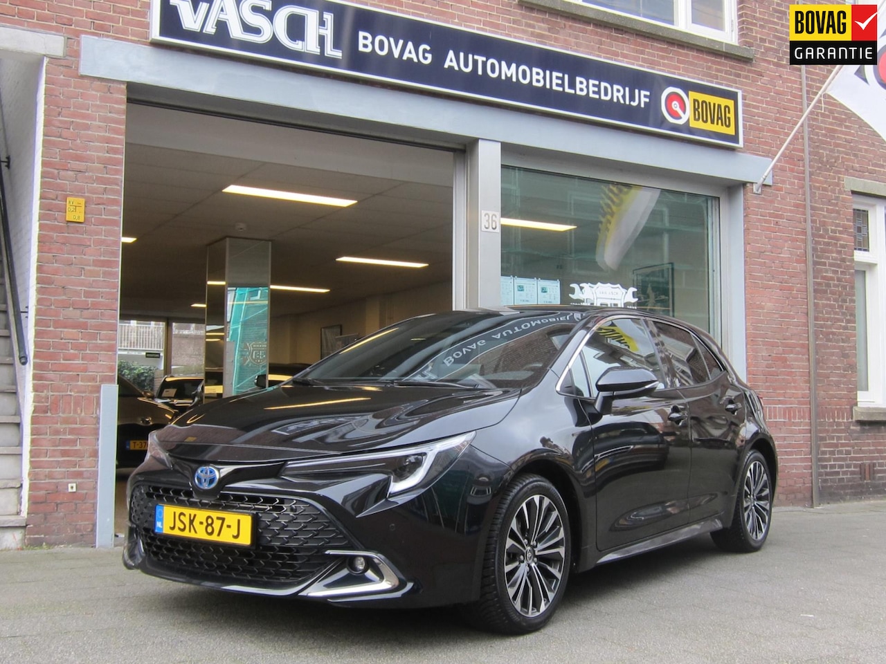 Toyota Corolla - Hybrid 140 Dynamic TeamD All Season All In Prijs Bovaggarantie - AutoWereld.nl