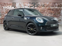 MINI Cooper - Hatchback Automaat 3 deurs / 60 Years Edition / Panoramadak / Harman Kardon / Head-Up Disp