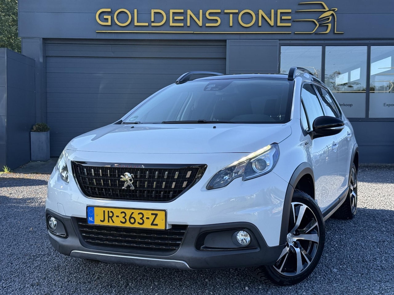 Peugeot 2008 - 1.2 PureTech GT-line 2e Eigenaar,Pano,131pk,Halfleder,Trekhaak,Pdc,Lm velgen,6 Bak,Clima,C - AutoWereld.nl