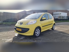 Peugeot 107 - 1.0-12V XS Airco 5drs APK 22-12-2026 inruil en Garantie !!!