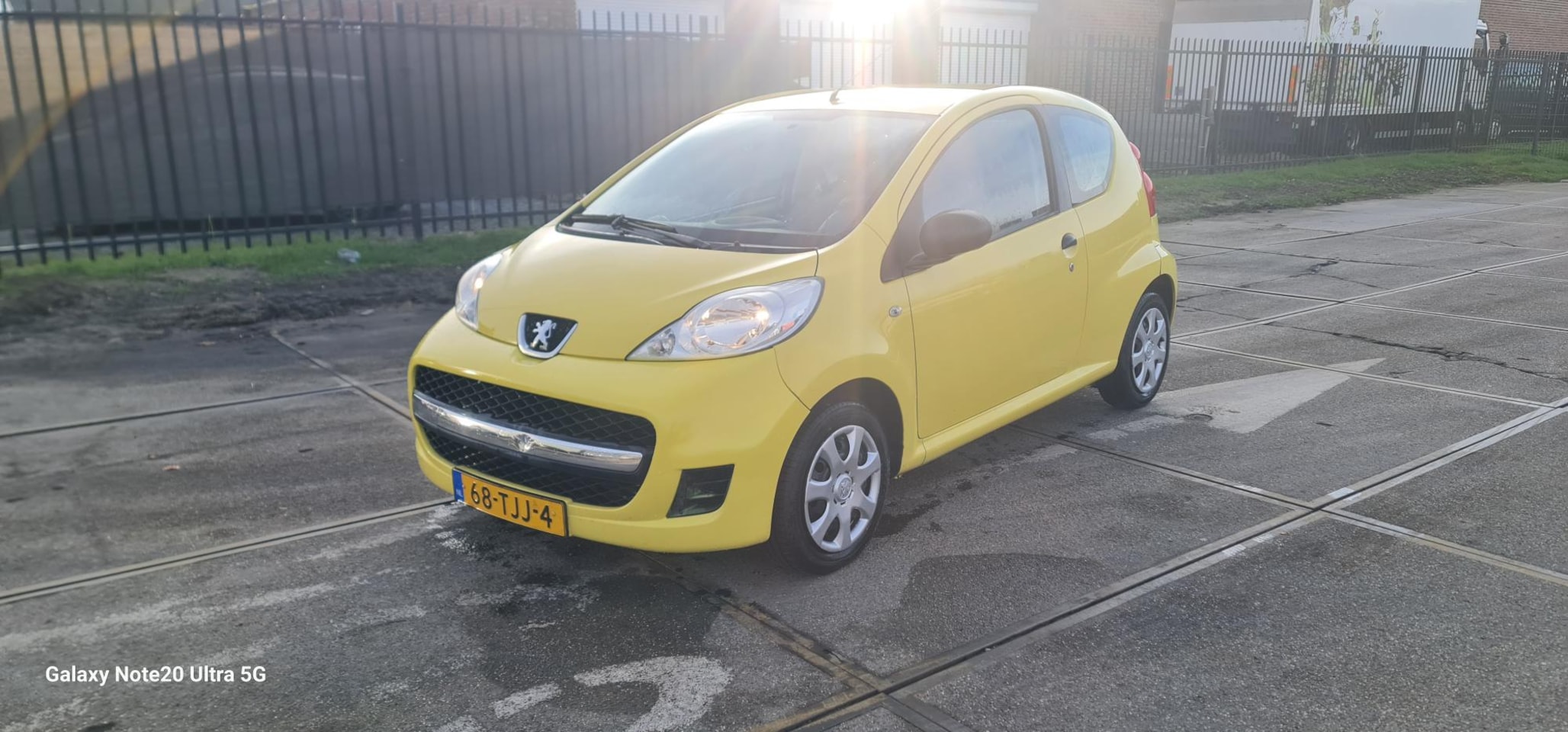 Peugeot 107 - 1.0-12V XR Apk 22-12-2026 inruil en 3mnd GARANTIE !! - AutoWereld.nl