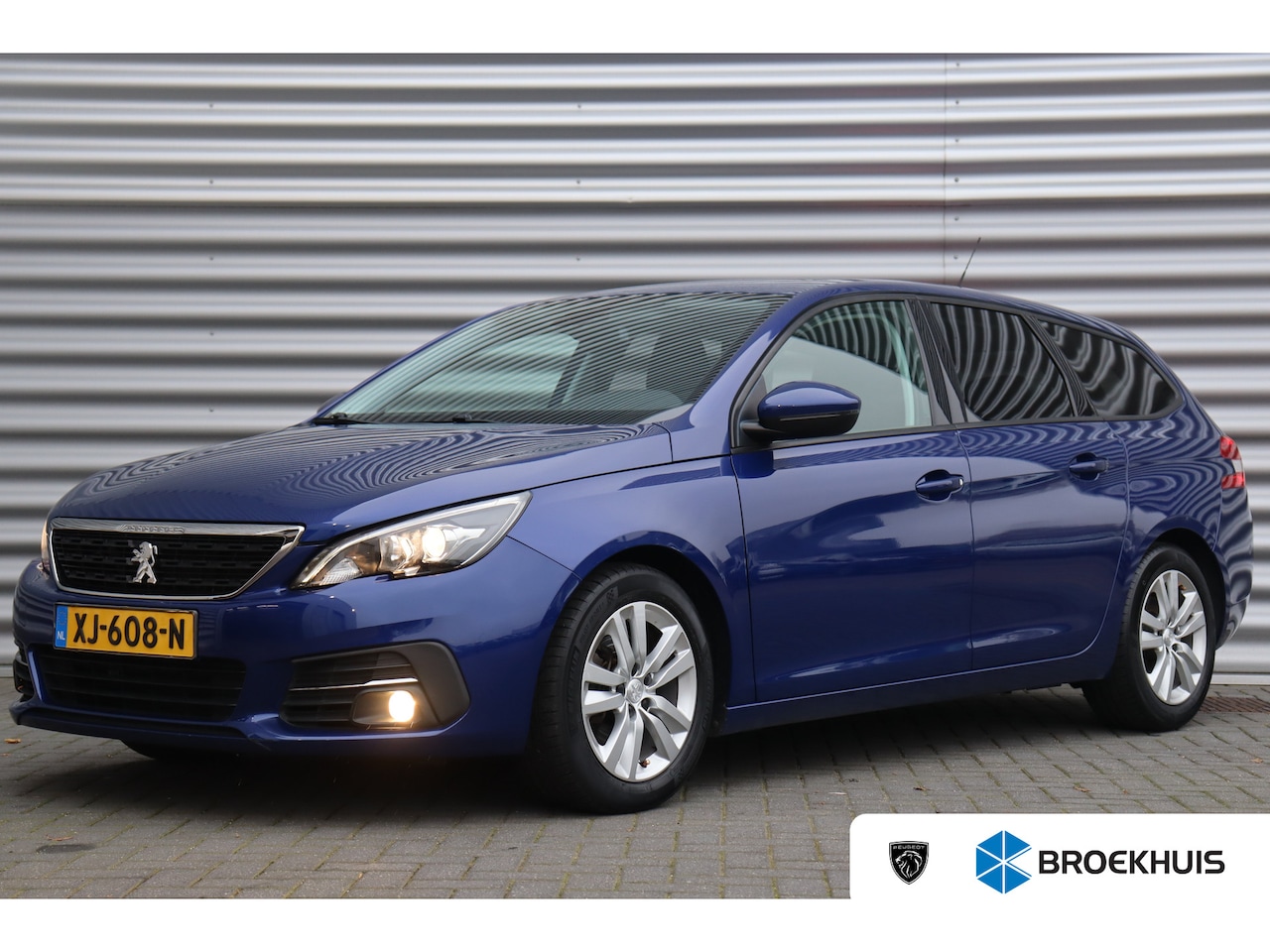 Peugeot 308 SW - 1.2 PURETECH 130PK ACTIVE / NAVI / CLIMA / LED / PDC / 16" LMV / BLUETOOTH / CRUISECONTROL - AutoWereld.nl