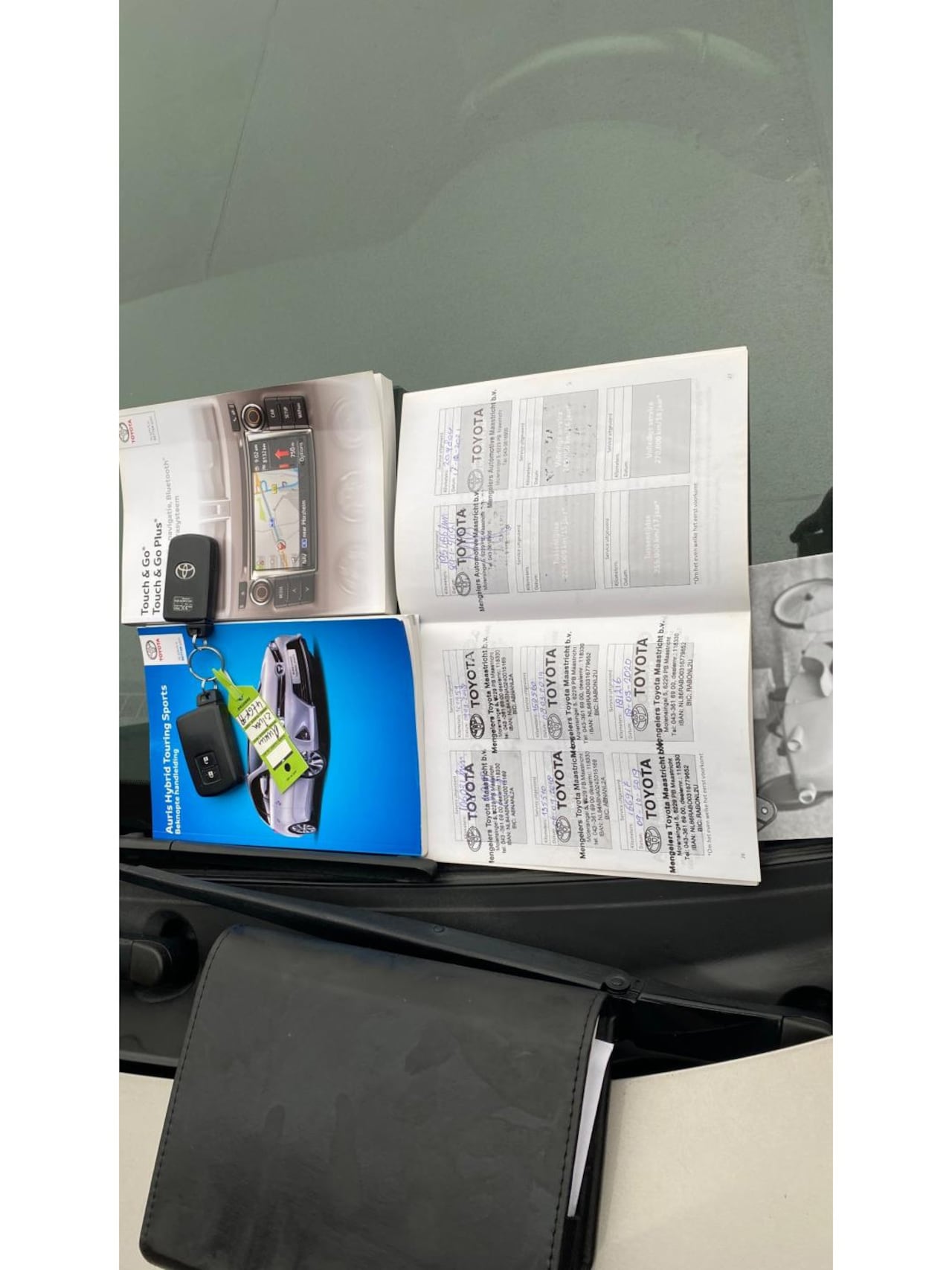 Toyota Auris Touring Sports - 1.8 Hybrid Aspiration 1.8 Hybrid Aspiration - AutoWereld.nl