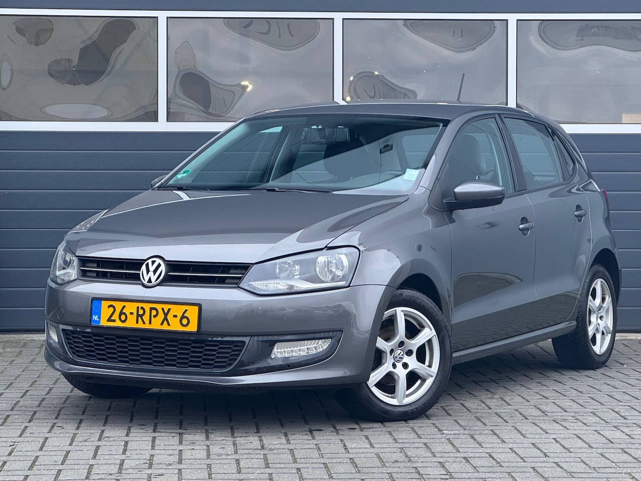 Volkswagen Polo - 1.2 TSI Comfortline | Camera | Navi | Cruise | Elek Ramen - AutoWereld.nl