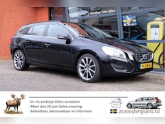 Volvo V60 - 2.0 T5 240 pk Aut. Xenon, Stoelverwarming, 18 inch