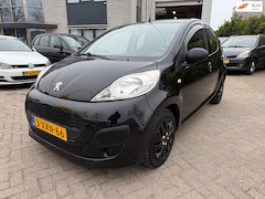 Peugeot 107 - 1.0 Urban Light Accent Stuurbekrachtiging