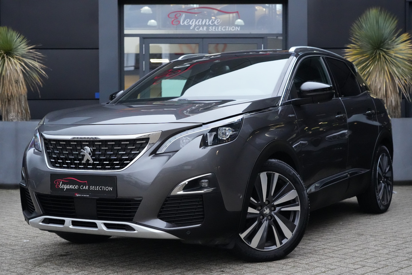 Peugeot 3008 - 1.6 e-THP GT-Line 165pk Navigatie/Camera/Trekhaak - AutoWereld.nl