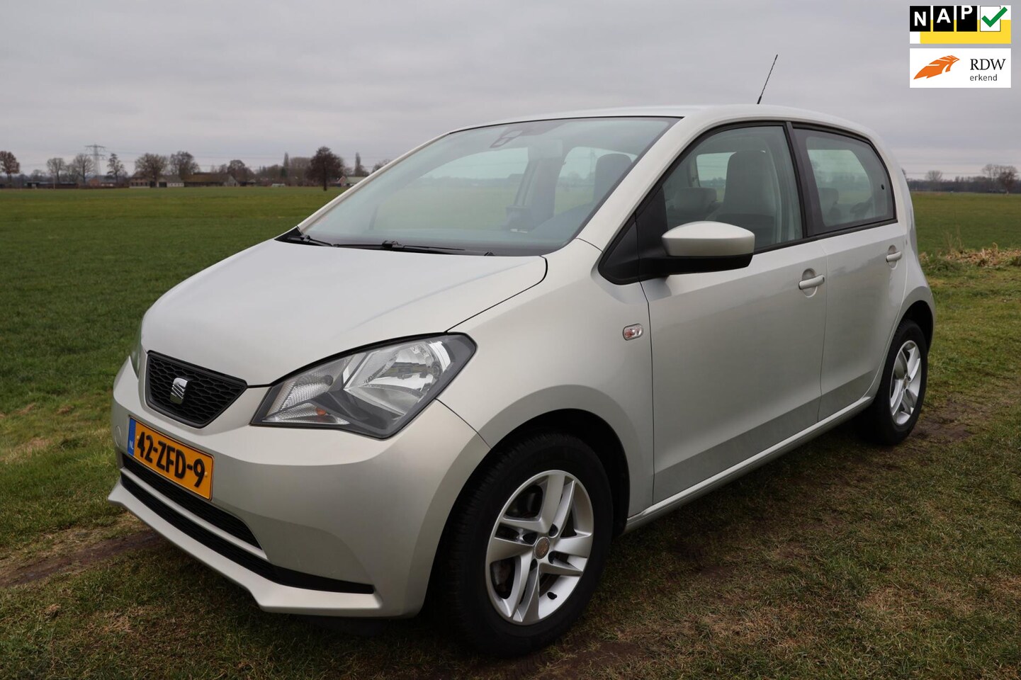 SEAT Mii - 1.0 Style Chic|Automaat|1e eigenaar|Dealer onderhouden|Bluetooth|Airco - AutoWereld.nl