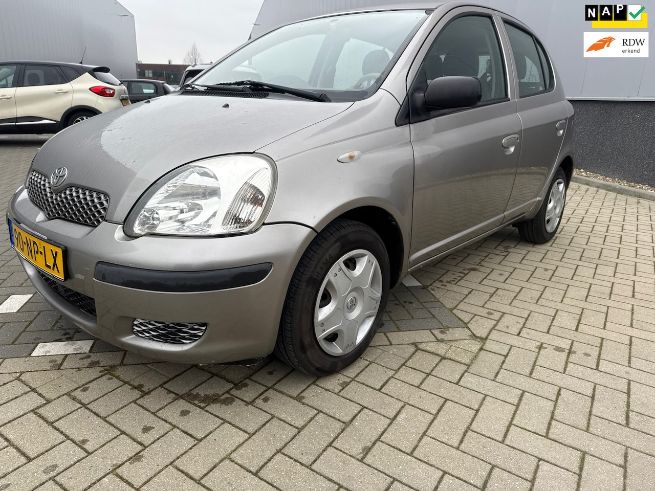 Toyota Yaris - 1.3 VVT-i Idols 1.3 VVT-i Idols - AutoWereld.nl