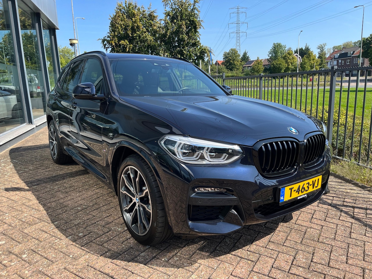 BMW X3 - xDrive30e High Executive PANO | M paket | Stoelventilatie | HUD - AutoWereld.nl