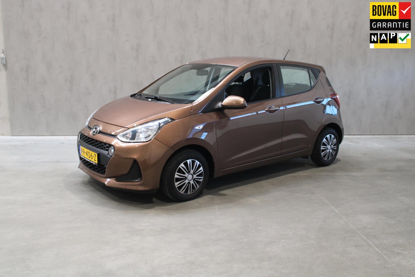 Hyundai i10 - 1.0i Comfort Cruise controle Climatronic Rijklaar incl onderhoud Bovag garantie - AutoWereld.nl