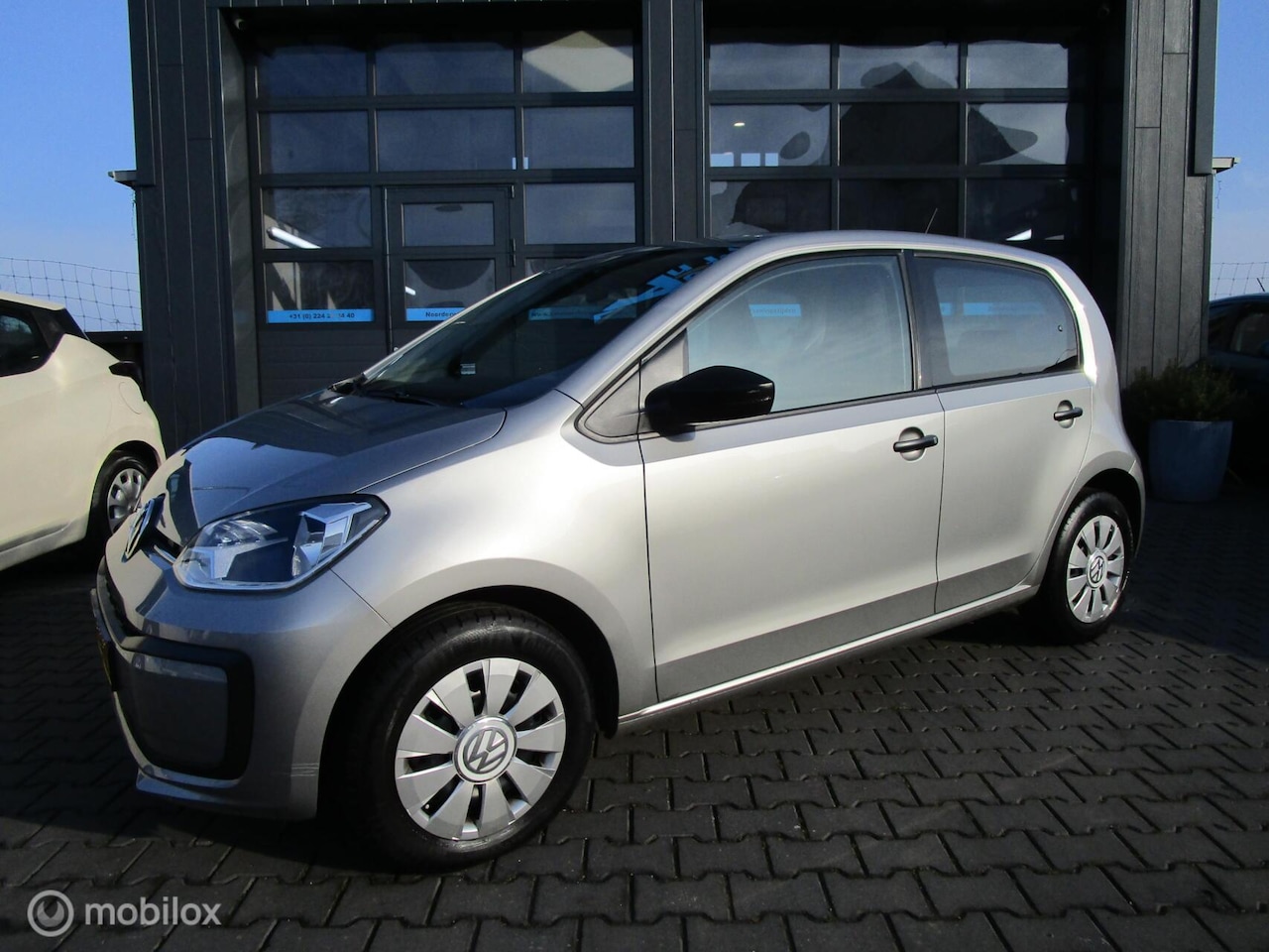 Volkswagen Up! - 1.0 BMT take up! 49dkm! 5drs 1ste Eig Org Ned - AutoWereld.nl