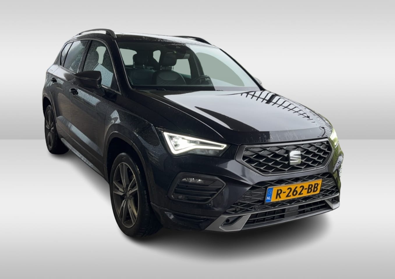 SEAT Ateca - 1.5 TSI Xperience Business Intense / Trekhaak / Panoramadak / Camera / Virtual Cockpit / C - AutoWereld.nl